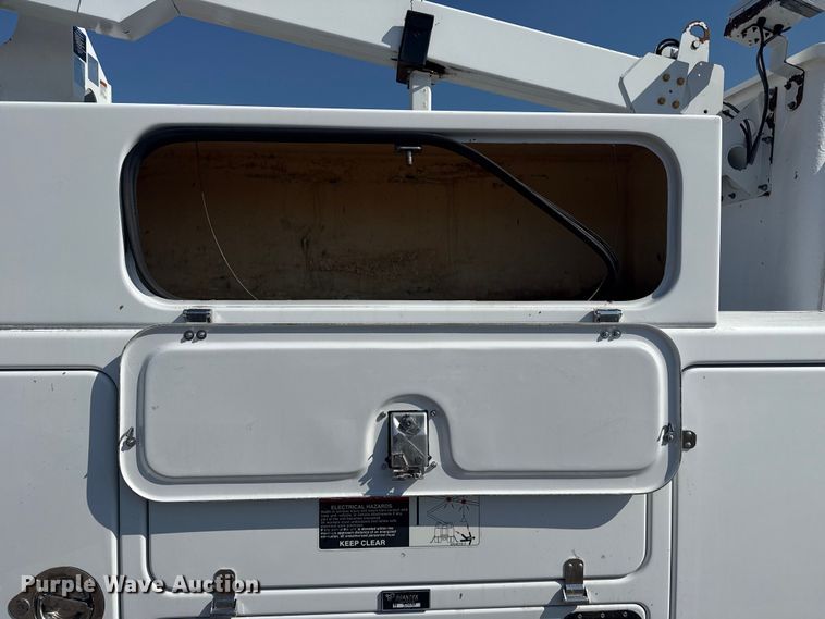 image for item NU9644 2012 Ford F450 Super Duty bucket truck