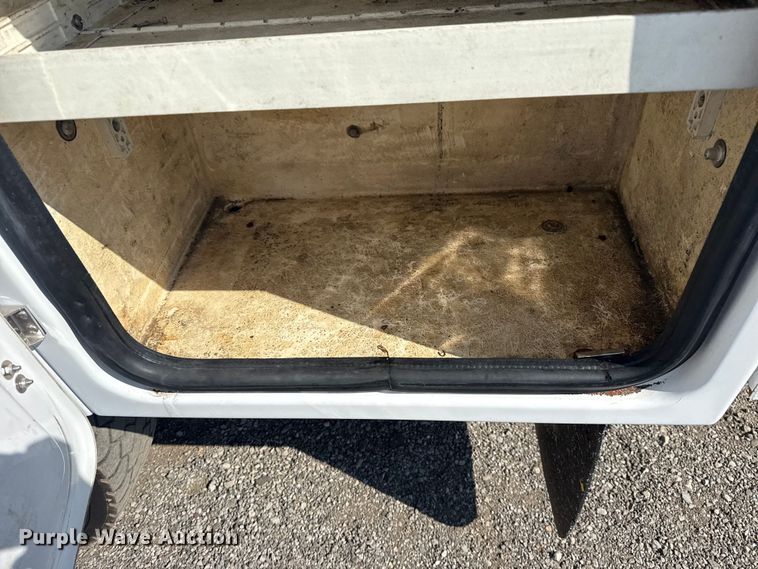 image for item NU9644 2012 Ford F450 Super Duty bucket truck