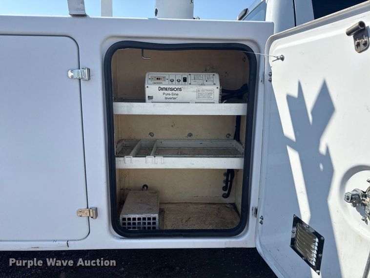 image for item NU9644 2012 Ford F450 Super Duty bucket truck