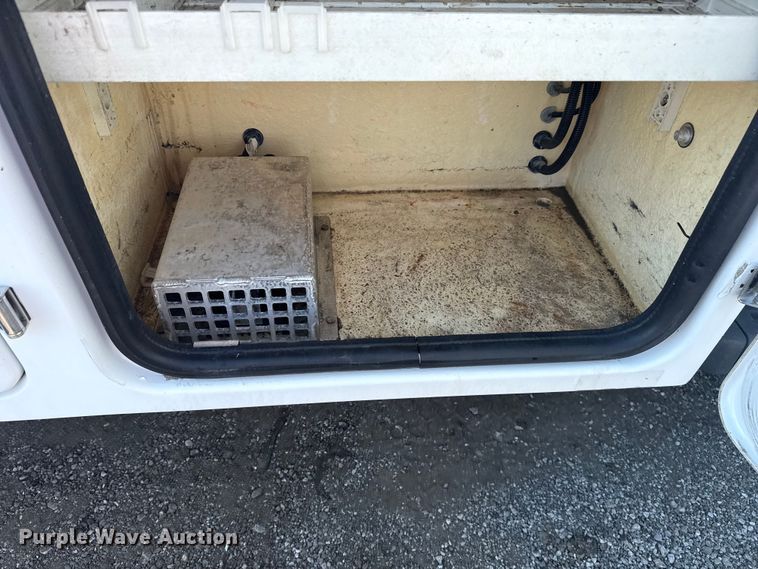 image for item NU9644 2012 Ford F450 Super Duty bucket truck