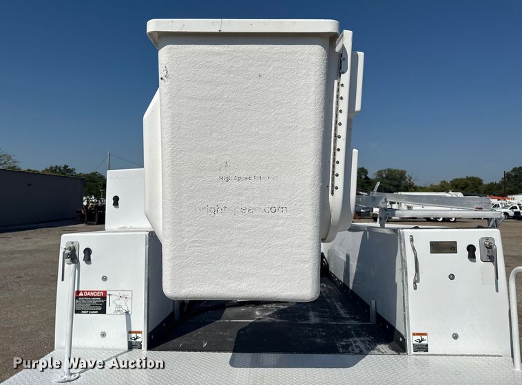 image for item NU9644 2012 Ford F450 Super Duty bucket truck