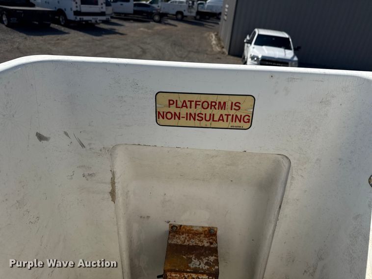 image for item NU9644 2012 Ford F450 Super Duty bucket truck