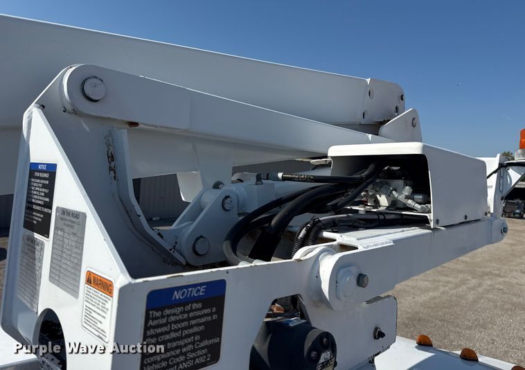 image for item NU9644 2012 Ford F450 Super Duty bucket truck