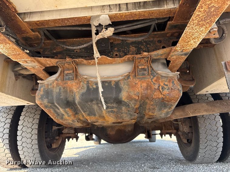 image for item NU9644 2012 Ford F450 Super Duty bucket truck