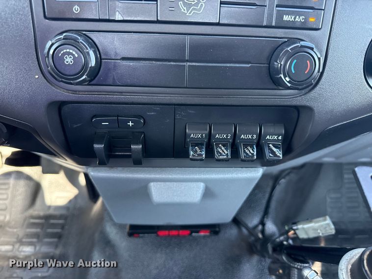 image for item NU9644 2012 Ford F450 Super Duty bucket truck