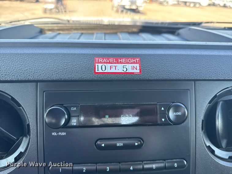 image for item NU9644 2012 Ford F450 Super Duty bucket truck