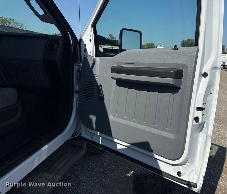 image for item NU9644 2012 Ford F450 Super Duty bucket truck