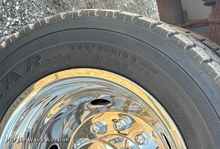 image for item NU9644 2012 Ford F450 Super Duty bucket truck