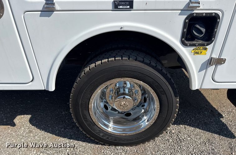 image for item NU9644 2012 Ford F450 Super Duty bucket truck