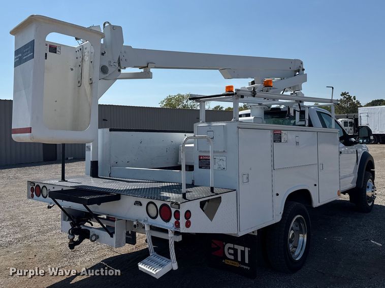 CAMIóN CON CANASTILLA 2017 FORD ALTEC