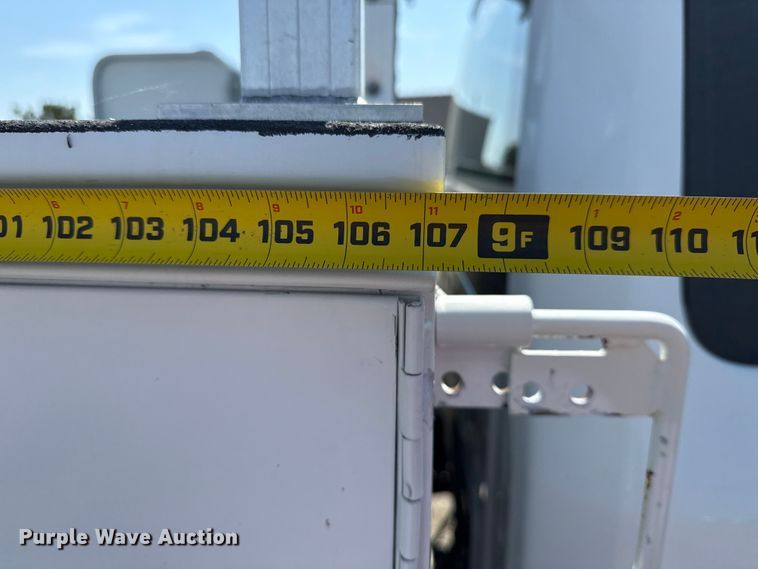 image for item NU9648 2017 Ford F450 Super Duty bucket truck