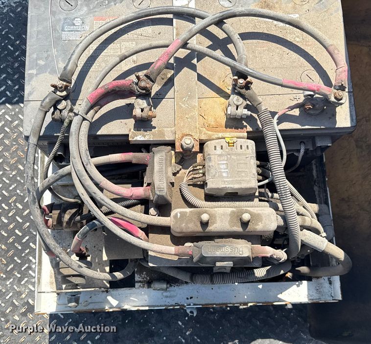 image for item NU9648 2017 Ford F450 Super Duty bucket truck