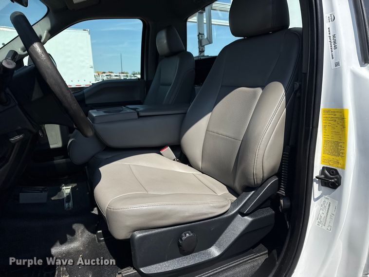 image for item NU9648 2017 Ford F450 Super Duty bucket truck