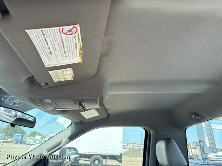 image for item NU9648 2017 Ford F450 Super Duty bucket truck