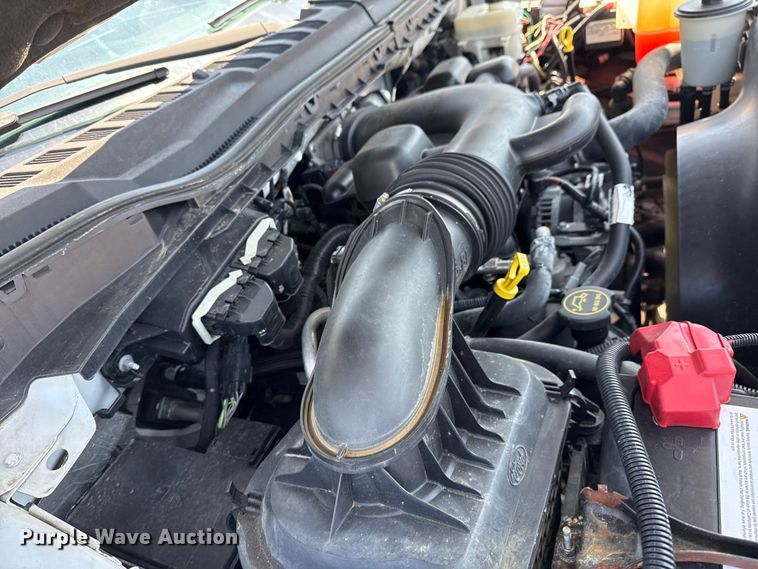 image for item NU9648 2017 Ford F450 Super Duty bucket truck