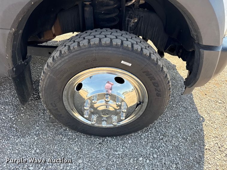 image for item NU9648 2017 Ford F450 Super Duty bucket truck