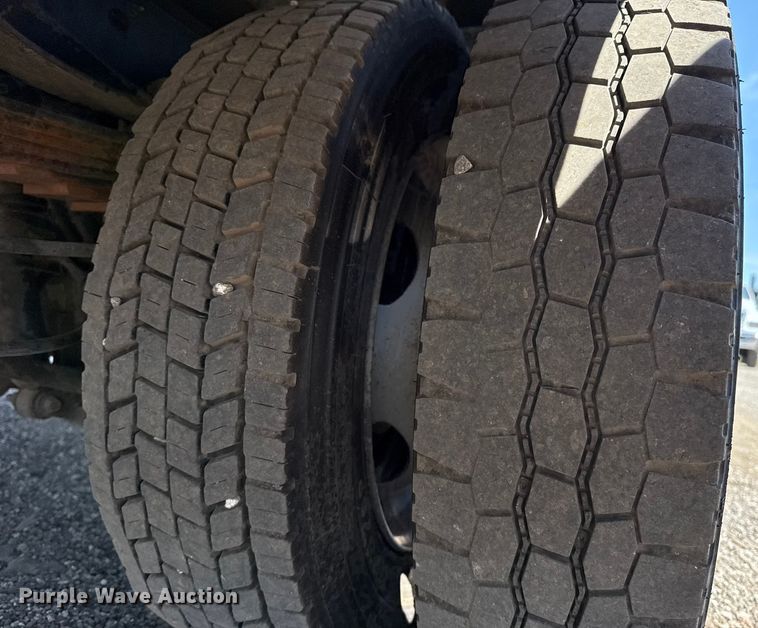 image for item NU9648 2017 Ford F450 Super Duty bucket truck