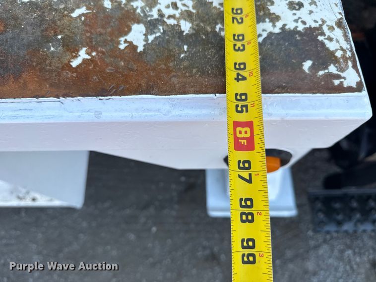 image for item NU9651 2005 International 7400 drilling rig truck