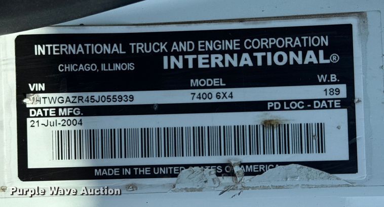 image for item NU9651 2005 International 7400 drilling rig truck