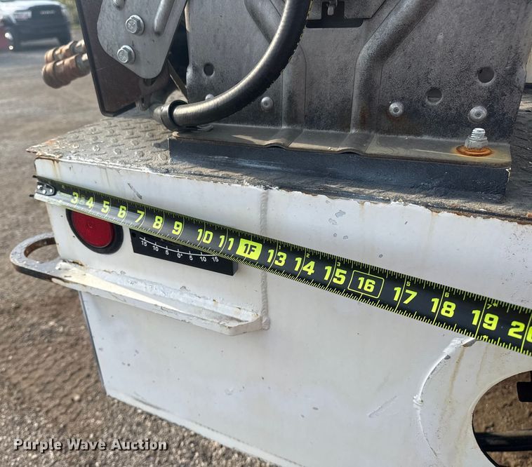 image for item NU9652 2019 Freightliner Business Class M2 digger derrick truck