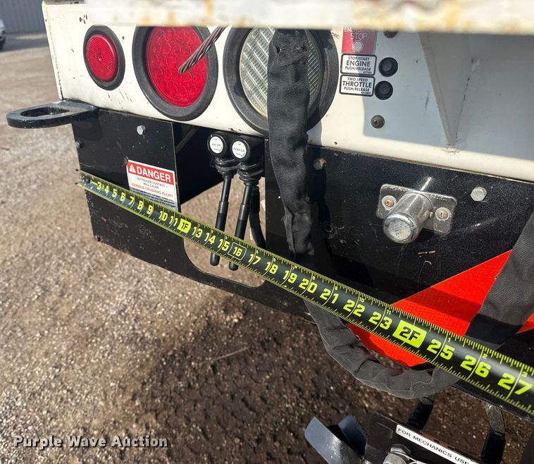 image for item NU9652 2019 Freightliner Business Class M2 digger derrick truck