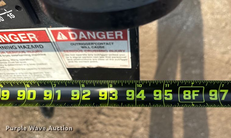 image for item NU9652 2019 Freightliner Business Class M2 digger derrick truck