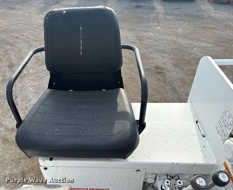 image for item NU9652 2019 Freightliner Business Class M2 digger derrick truck