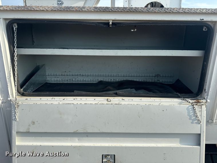 image for item NU9652 2019 Freightliner Business Class M2 digger derrick truck