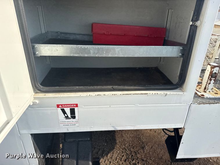 image for item NU9652 2019 Freightliner Business Class M2 digger derrick truck