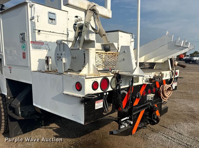 image for item NU9652 2019 Freightliner Business Class M2 digger derrick truck