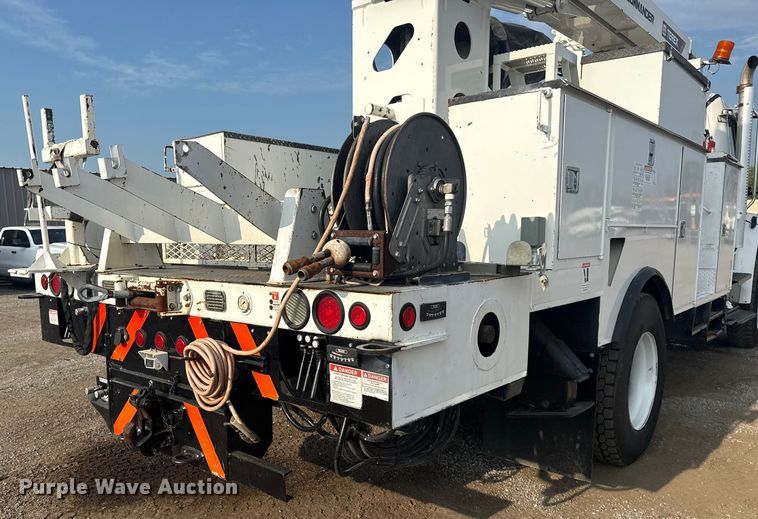 image for item NU9652 2019 Freightliner Business Class M2 digger derrick truck