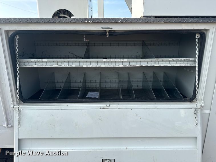 image for item NU9652 2019 Freightliner Business Class M2 digger derrick truck