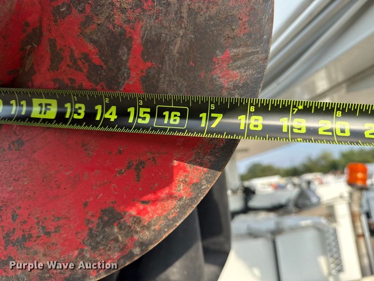 image for item NU9652 2019 Freightliner Business Class M2 digger derrick truck