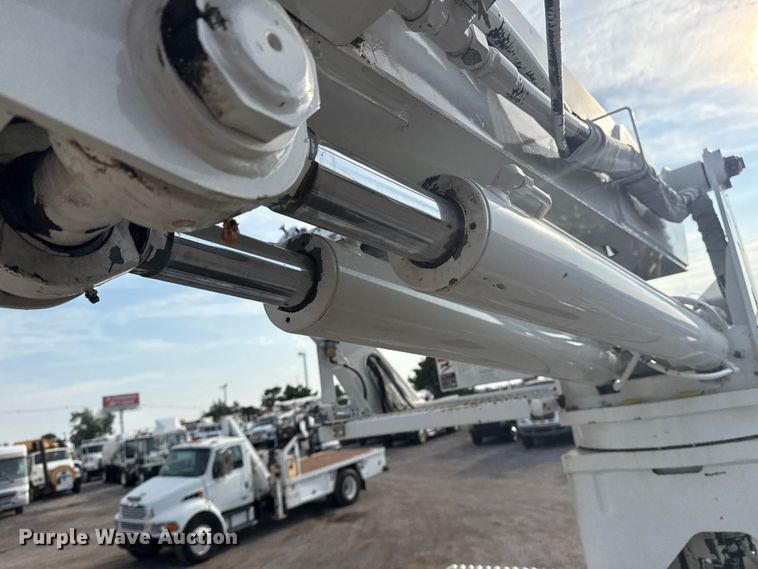 image for item NU9652 2019 Freightliner Business Class M2 digger derrick truck