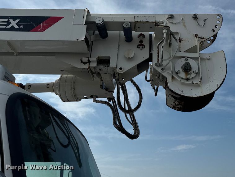 image for item NU9652 2019 Freightliner Business Class M2 digger derrick truck