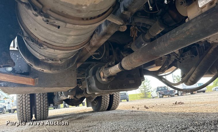 image for item NU9652 2019 Freightliner Business Class M2 digger derrick truck