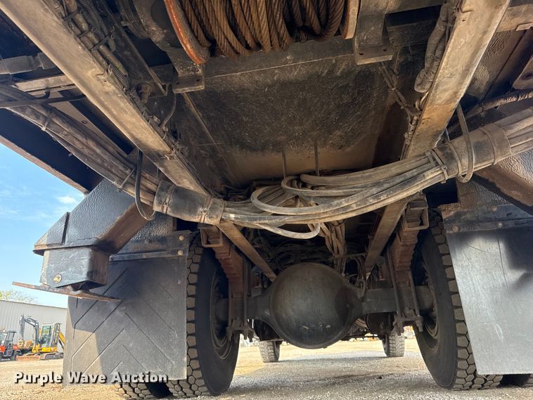 image for item NU9652 2019 Freightliner Business Class M2 digger derrick truck