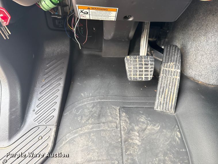 image for item NU9652 2019 Freightliner Business Class M2 digger derrick truck