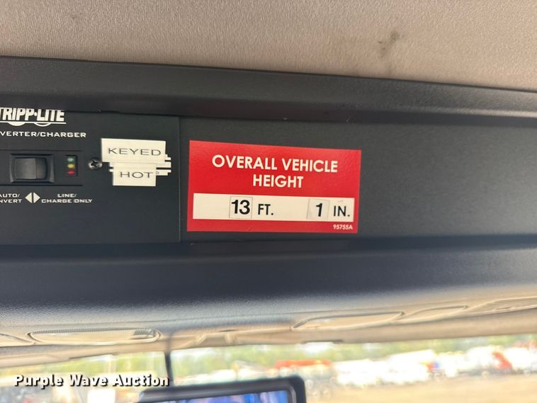 image for item NU9652 2019 Freightliner Business Class M2 digger derrick truck