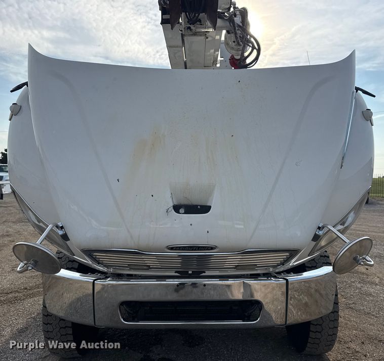 image for item NU9652 2019 Freightliner Business Class M2 digger derrick truck