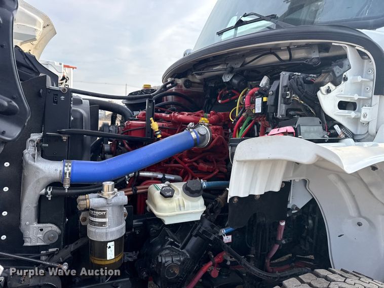 image for item NU9652 2019 Freightliner Business Class M2 digger derrick truck