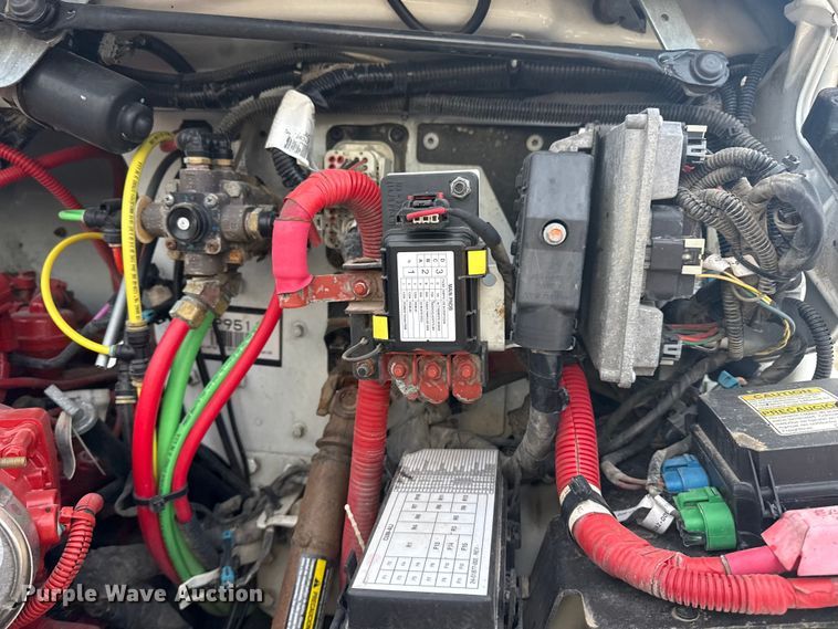 image for item NU9652 2019 Freightliner Business Class M2 digger derrick truck