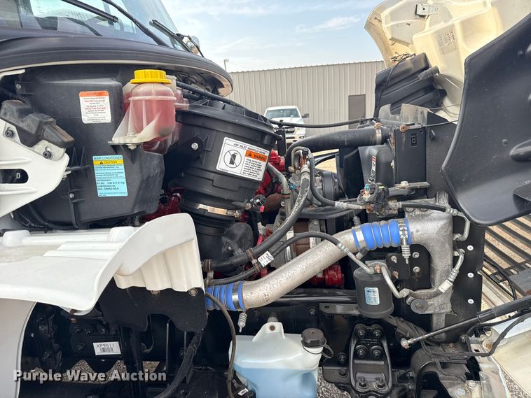 image for item NU9652 2019 Freightliner Business Class M2 digger derrick truck