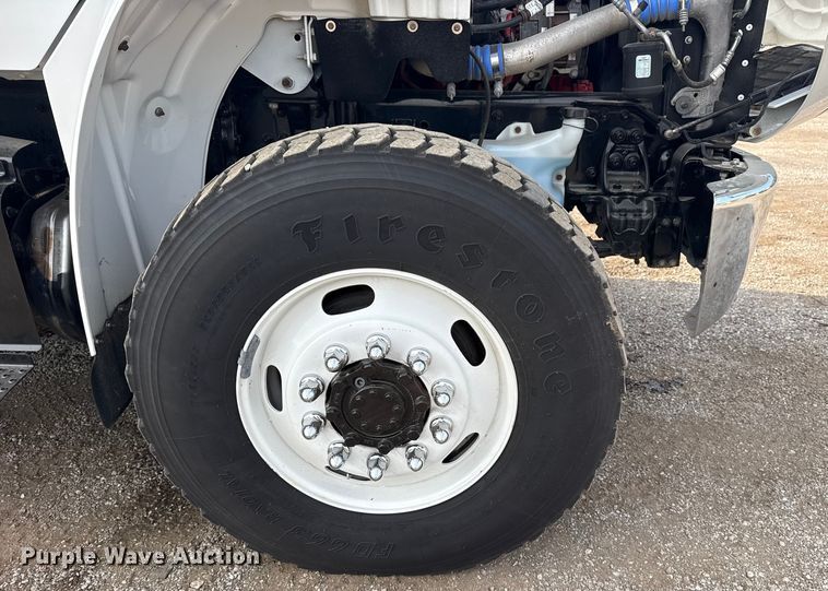 image for item NU9652 2019 Freightliner Business Class M2 digger derrick truck