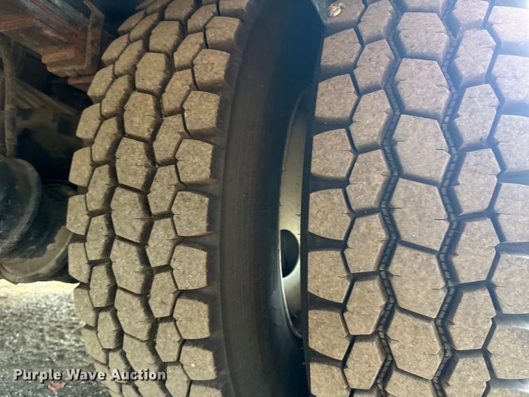 image for item NU9652 2019 Freightliner Business Class M2 digger derrick truck