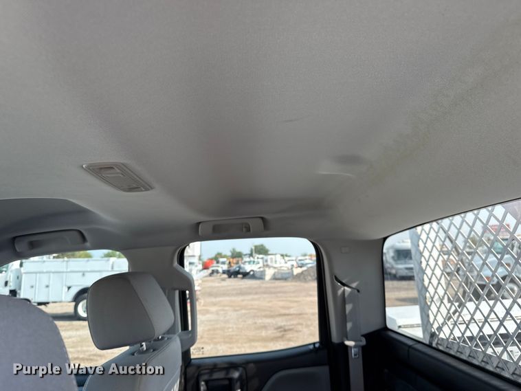 image for item NU9653 2016 Chevrolet Silverado 3500HD Double Cab utility bed pickup truck