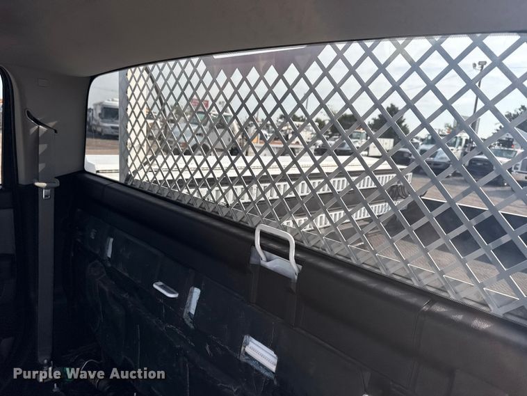 image for item NU9653 2016 Chevrolet Silverado 3500HD Double Cab utility bed pickup truck