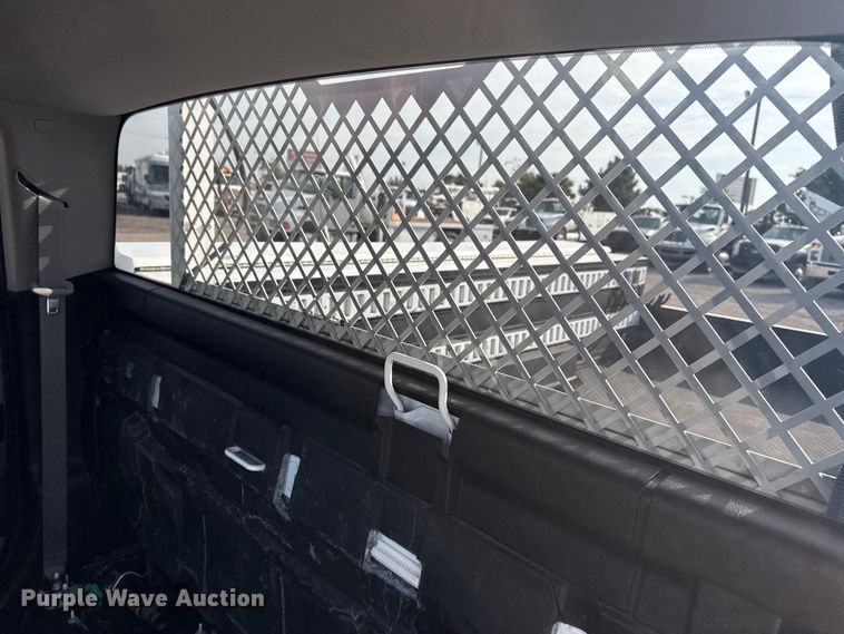 image for item NU9653 2016 Chevrolet Silverado 3500HD Double Cab utility bed pickup truck