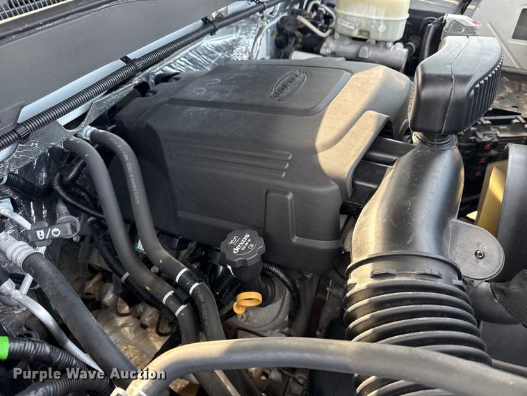 image for item NU9653 2016 Chevrolet Silverado 3500HD Double Cab utility bed pickup truck