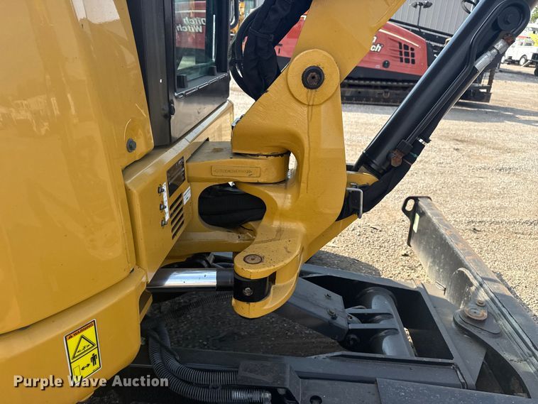 image for item NU9655 2018 Caterpillar 304E2 CR mini excavator